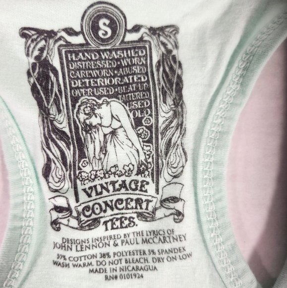 NWOT Women's Hard Days Night The Beatles Vintage Concert Tees Tank Top - Picture 3 of 5